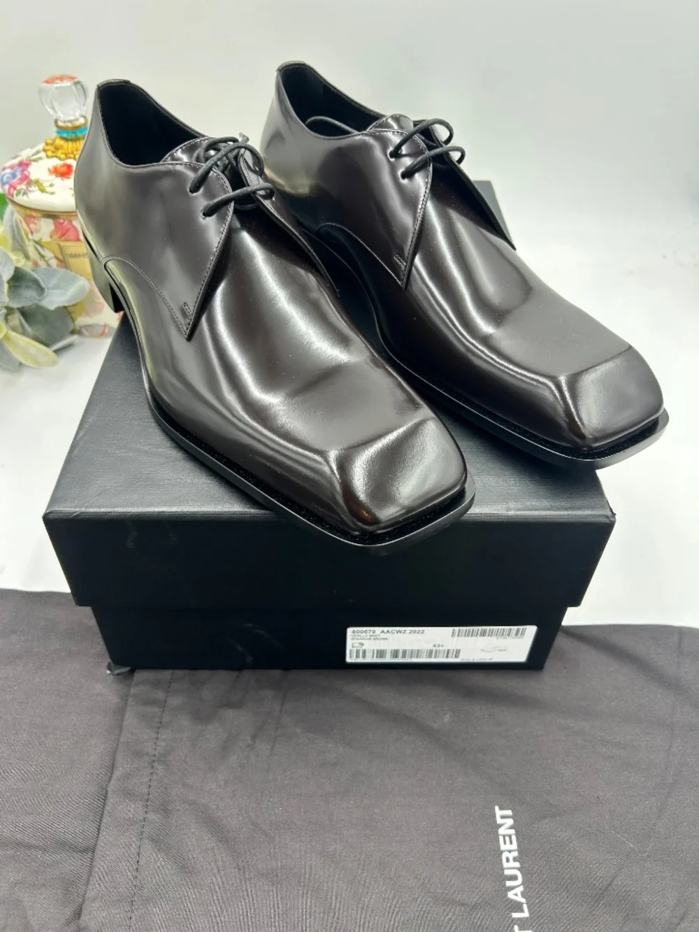 Men’s Saint Laurent Jean Polished Leather Derby Shoes. Size 43.5/10.5 US.